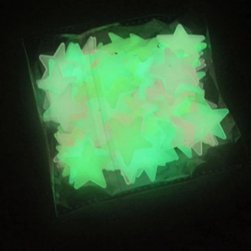 100 Adesivos de Parede Luminosos - Crie Um Céu Estrelado Mágico no Quarto do Seu Filho!
